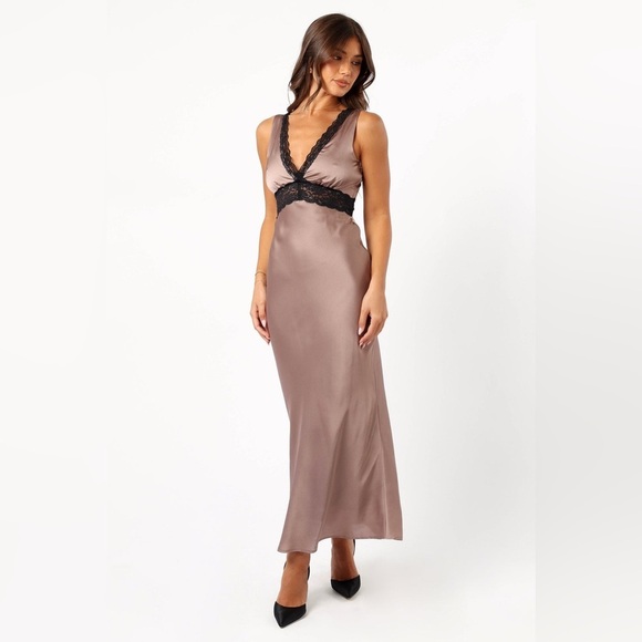 PETAL & PUP BRENNAN MAXI SLIP DRESS - MOCHA M B491 - Picture 2 of 7